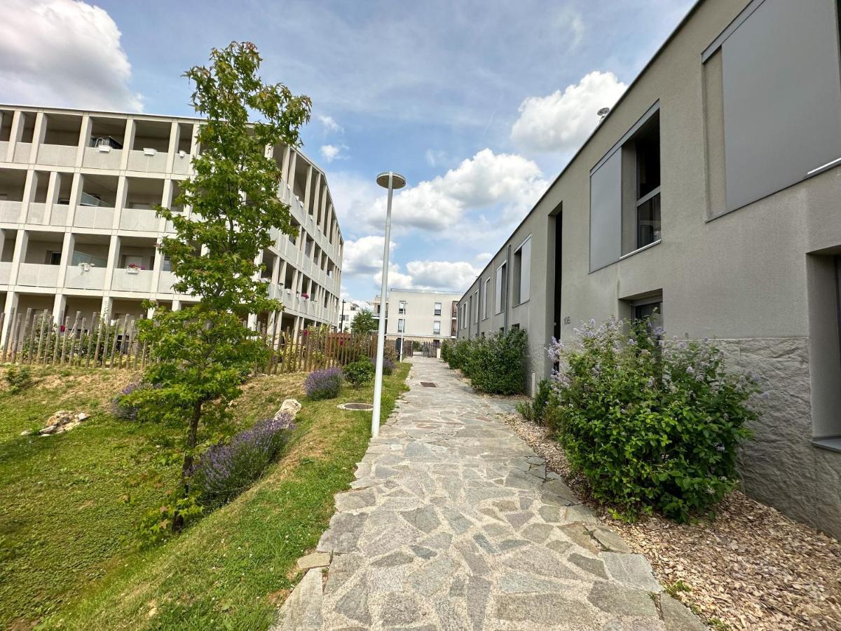 Ferienwohnung Loggia Dream Jacuzzi Montévrain Exterior foto